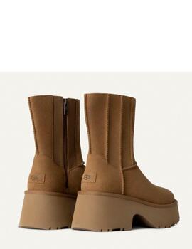 Botas UGG Classic New Heights camel