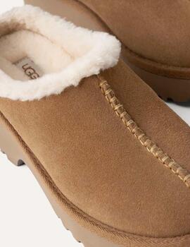 Zuecos UGG New Heights Cozy camel