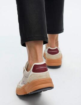 Zapatillas Lola Casademunt logo beige